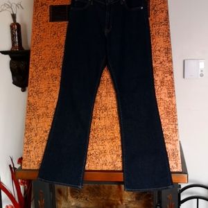 WOMEN'S  GAP FLARE STRETCH JEANS